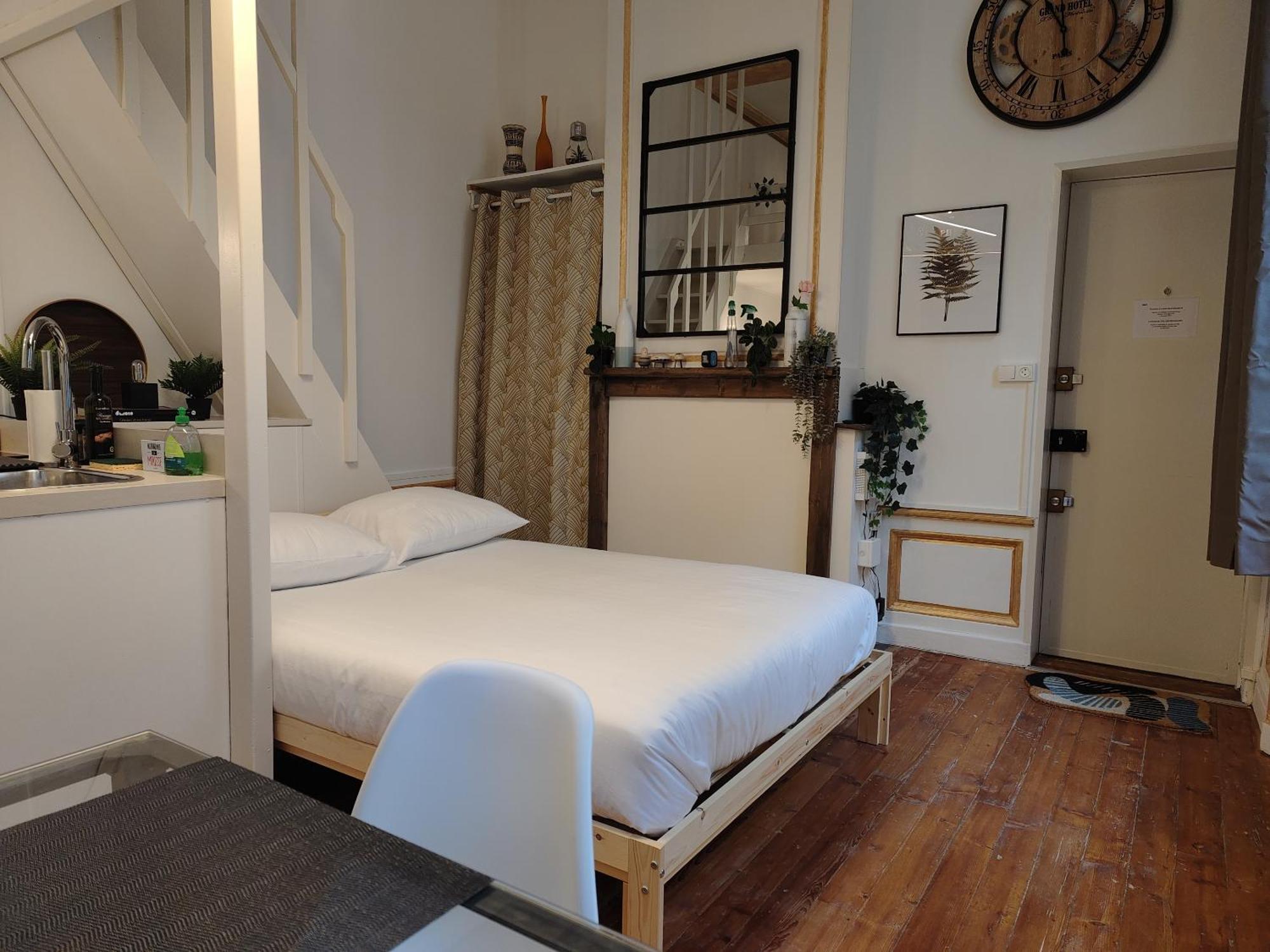 Studio Lumineux Et Fleuri Idealement Situe Apartamento Caen Exterior foto